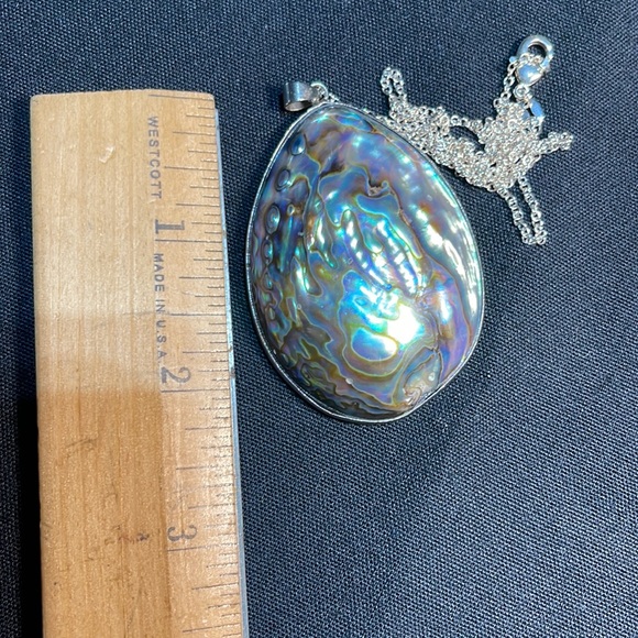 Abalone Shell and Sterling Pendant - Picture 6 of 6